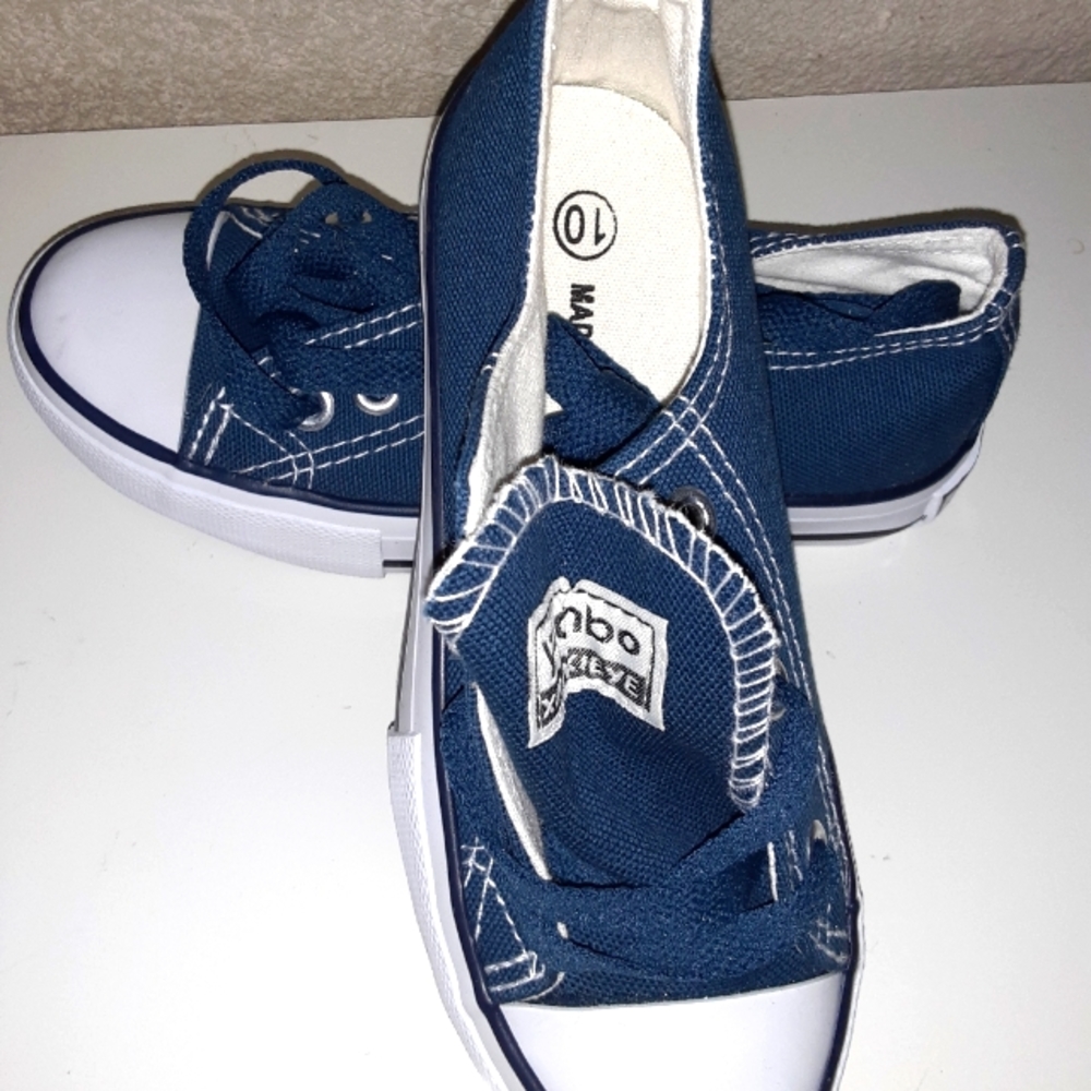 Yuanbo shoes for little boys size 10